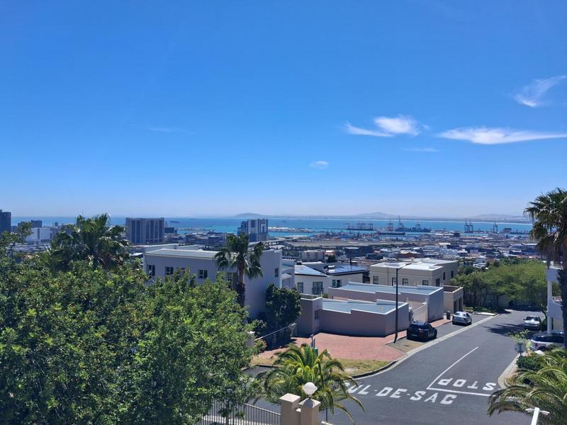 To Let 3 Bedroom Property for Rent in Vredehoek Western Cape